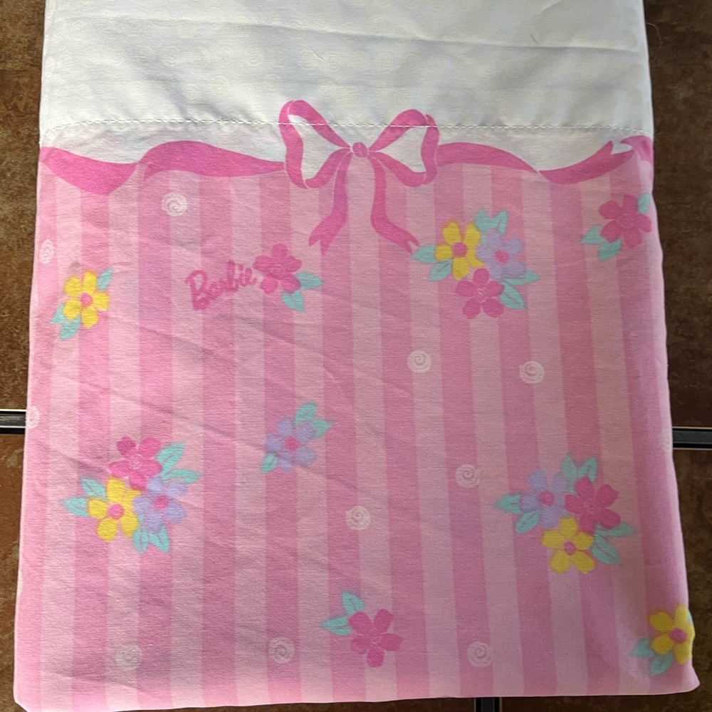 1997 Vintage Pink BARBIE Twin Flatbed BedSheet with Bows & Flowers by Dan River
